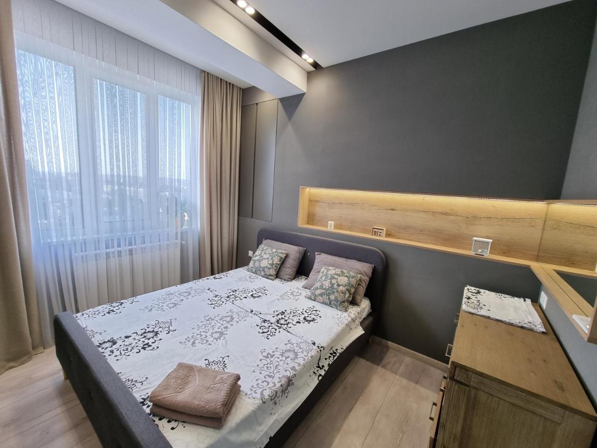 Diplomat The Best Ultra Central Apartaments Chisinau Bagian luar foto